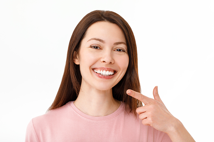 How Porcelain Veneers Can Fix a Variety of Dental Issues